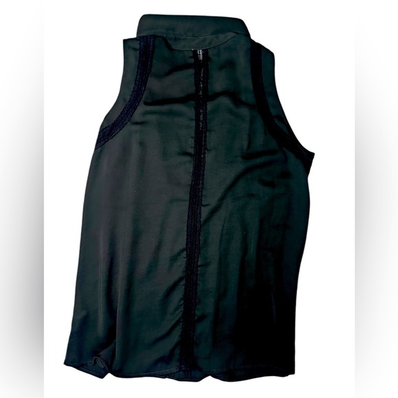 Cabi Clothing Lot of 4 shirts! (Sizes M,S,XS) - Picture 8 of 14